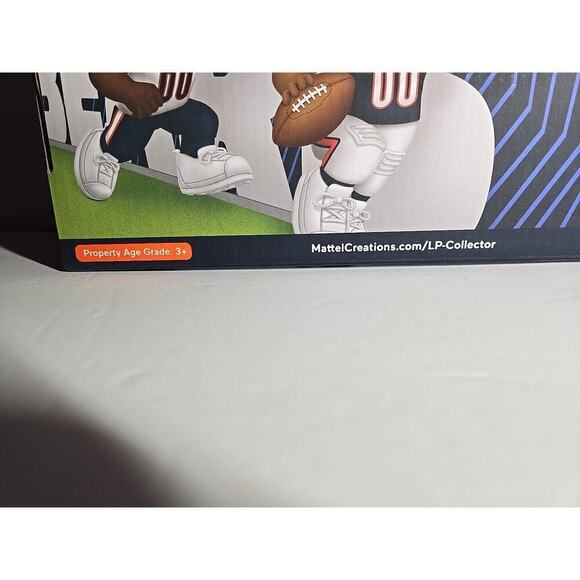 Fisher-Price Little People Collector NFL- CHICAGO BEARS -Exclusive Set NEW - Picture 9 of 11